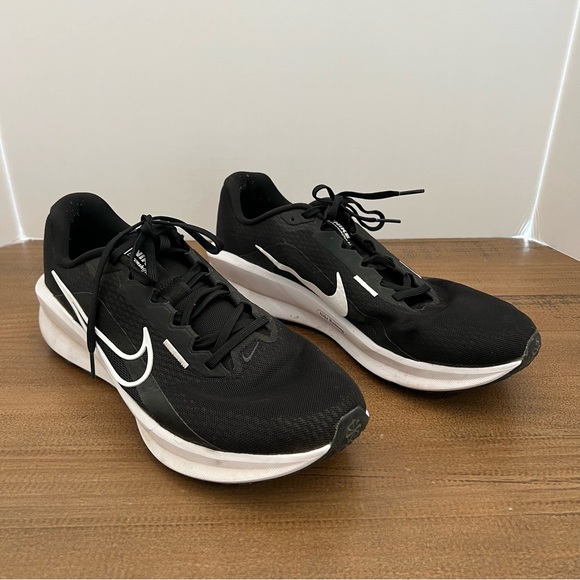 Nike Downshifter 13 size 13 - Picture 2 of 13